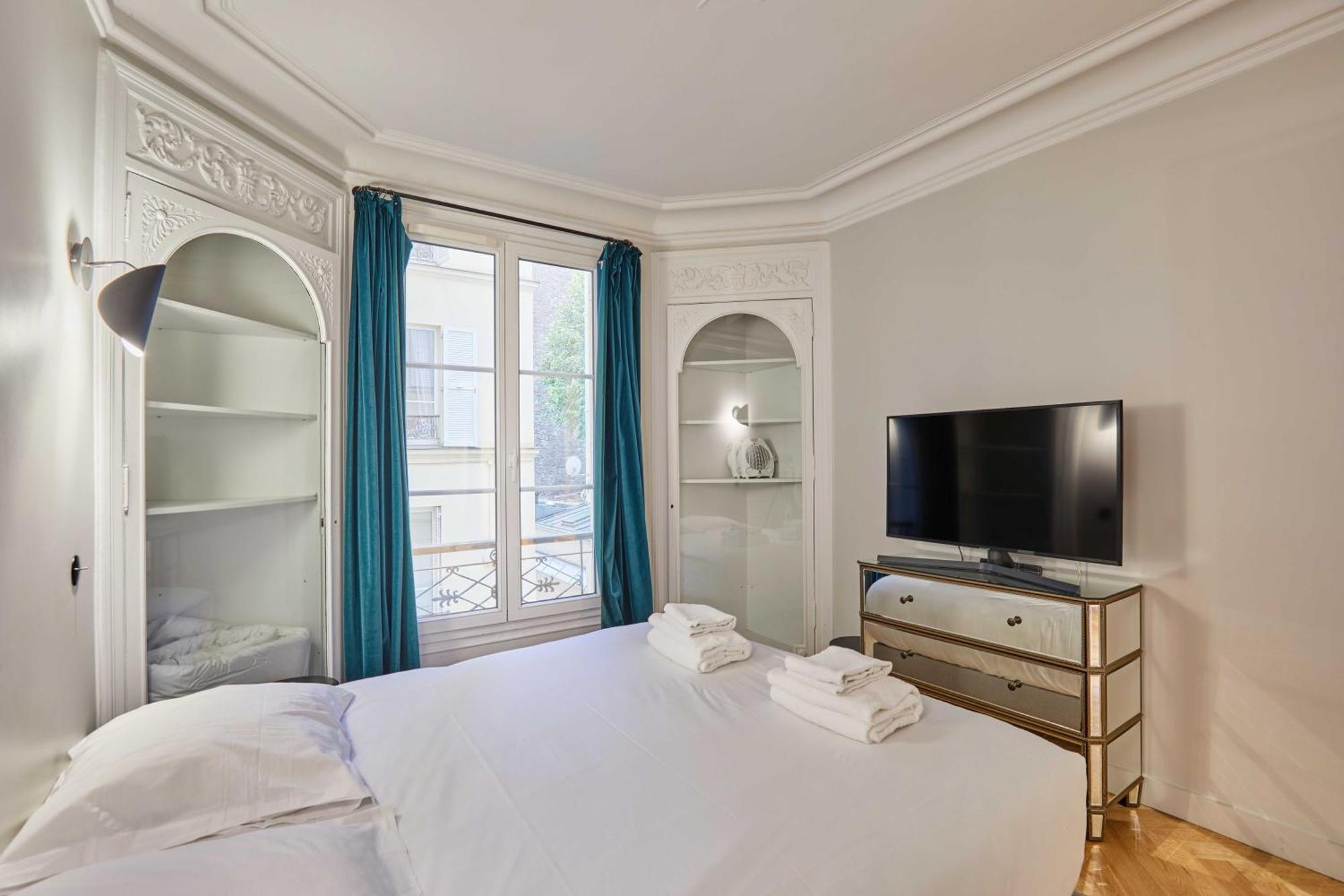Magnificent Apartment - 3Br- 8P - Batignolles Paris Luaran gambar