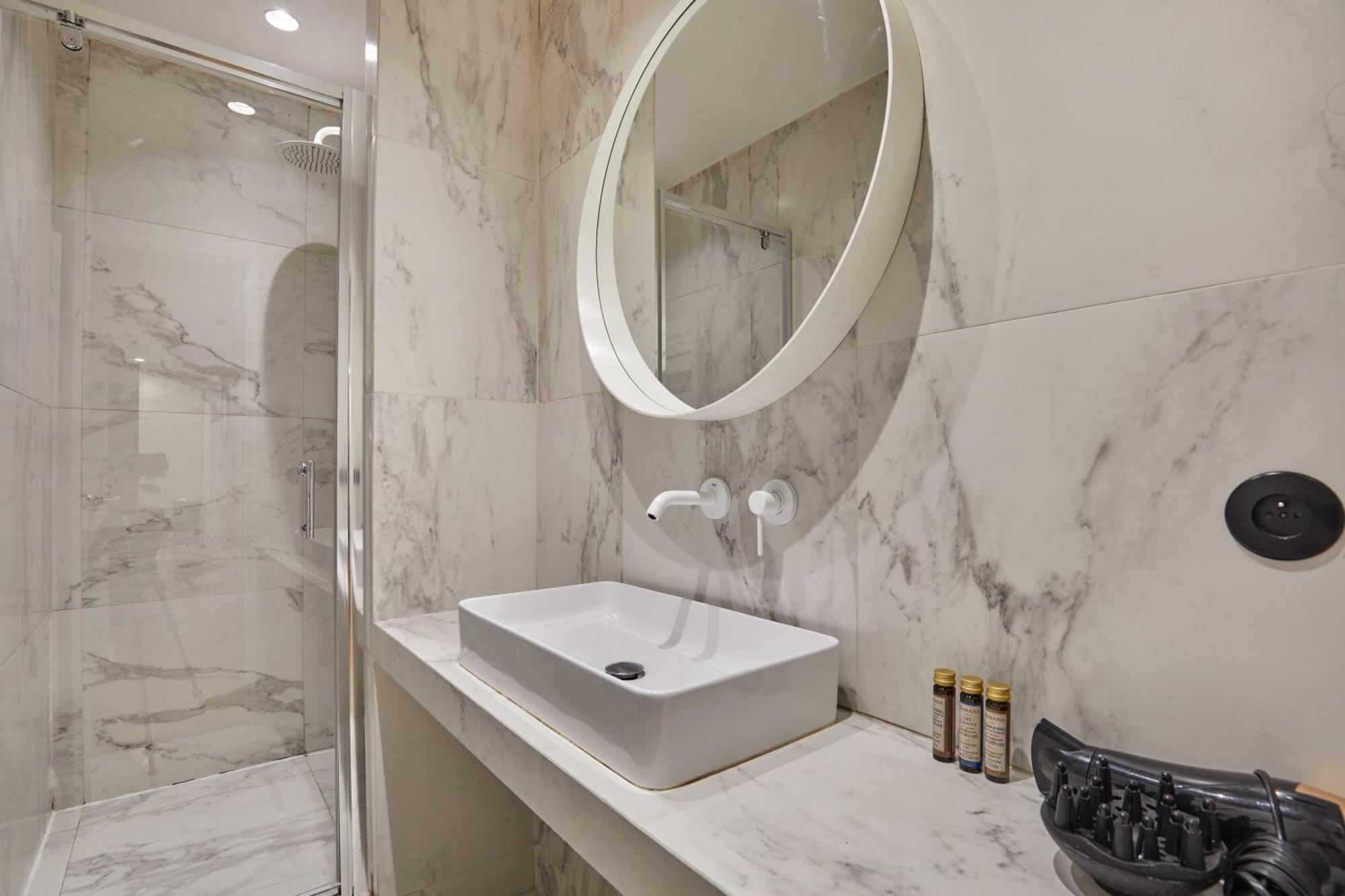Magnificent Apartment - 3Br- 8P - Batignolles Paris Luaran gambar
